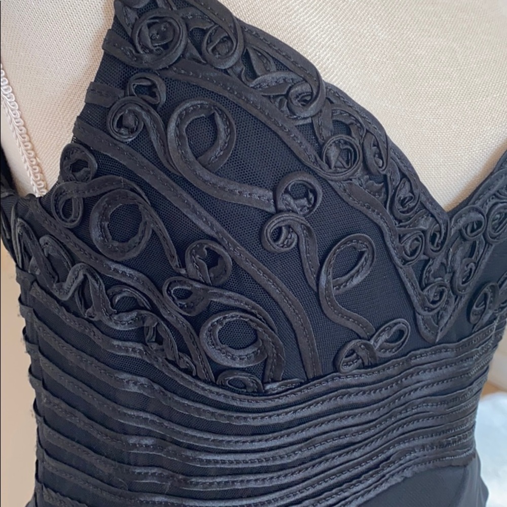 NWT Caché cocktail dress with ribbon detail